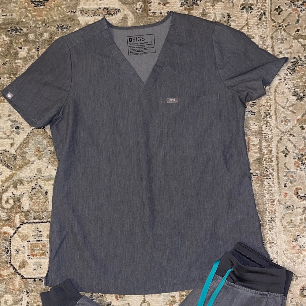 Figs Small/XS Women's Gray Scrub Set